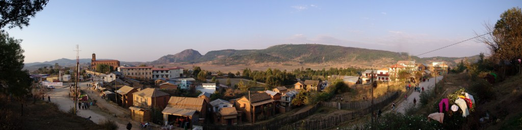 Panorama Faratsiho - kliknij aby powiększyć